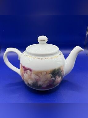 DaySpring Floral Teapot Psalm 37:7 "Rest in the Lord" - Porcelain Gold Trim
